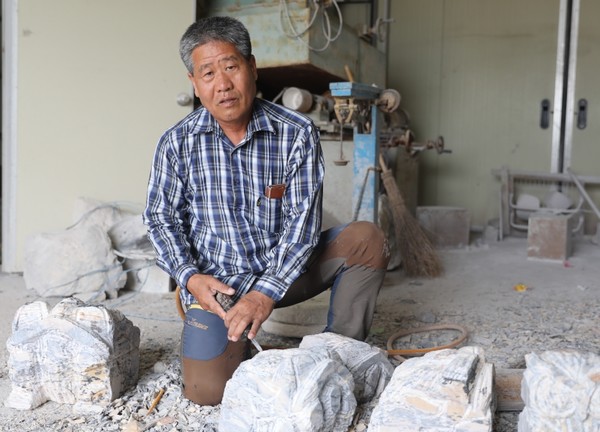 구달혜 작가는 20년 만에 다시 조각칼을 잡아 제50회 전라남도공예품대전에서 동상을 수상하는 등 작가로서 행보를 이어가고 있다.