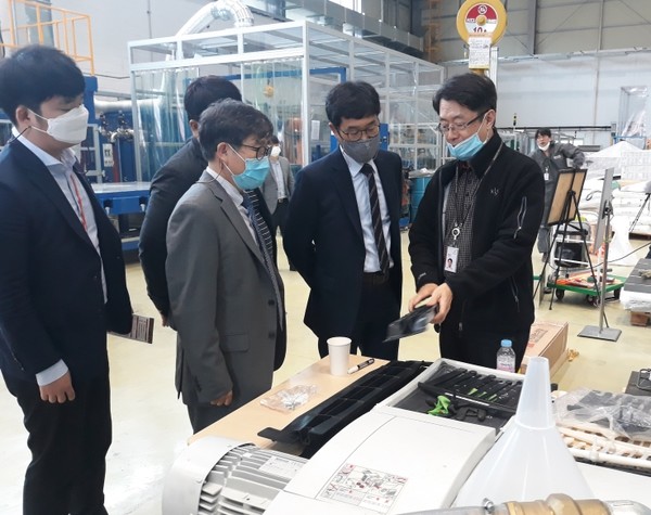 강상구 부군수가 해남군이 역점적으로 추진중인 RE100 산단조성과 관련 새만금청 등을 찾았다.