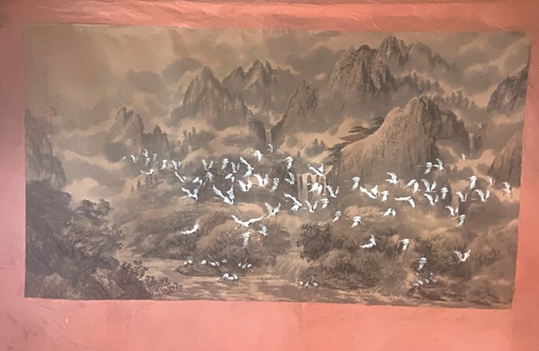 해남읍 토담식당은 한옥에 맞게 다양한 수묵작품이 걸려있다.( 북한 산수화)