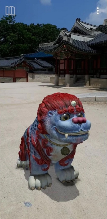 ‘창덕ARirang at Home’ 앱을 실행하면 지도에 해치가 등장해 안내를 한다.