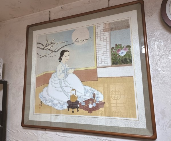 제6회 군민초대전에는 미인도 화가로 유명한 이순희 여사의 미인도 작품이 전시된다.