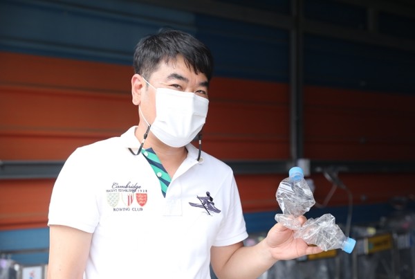 해남군청 환경교통과 홍형대 직원은 가정에서 자원순환운동을 열심히 실천하고 있다.