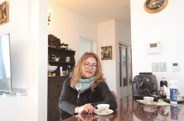 담소 싱어 이진진씨는 담소와의 인연으로 북일면 내동에 둥지를 틀었다. 