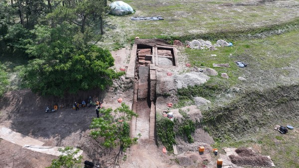 송지면 군곡리 제9차 발굴조사에서 마한인들이 사용했던 배와 흡사한 배모양 토제품이 출토됐다.