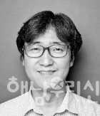김신/디자인 칼럼리스트