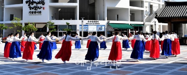 명량대첩축제가 ‘불멸의 명량! 호국의 울돌목!’을 주제로 오는 10월18일부터 10월20일까지 열린다.