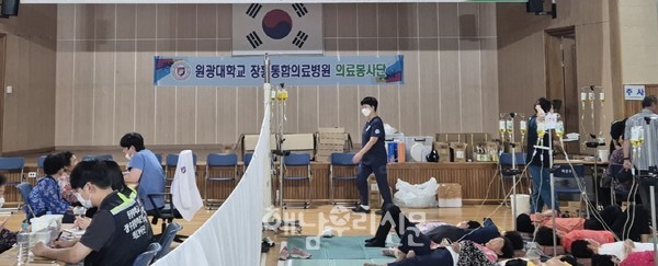 화산농협이 지난 9월26일 농촌 왕진버스를 운영해 많은 호응을 얻었다.