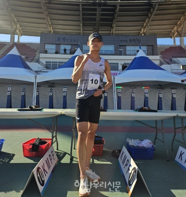 김정모·김송미 부부의 장남 김영하 선수가 고등학생으로는 유일하게 근대5종 국가대표에 발탁됐다.