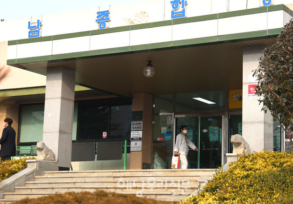 A형 독감이 유행하면서 환자가 속출하는 가운데 올 5월까지 독감이 이어질 것이라는 전망이 나왔다. (사진 해남종합병원)