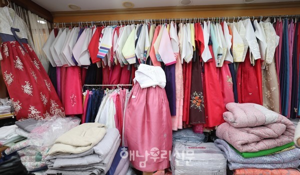 민족 대명절 설이지만, 해남매일시장 인근 매일상회는 명절 특수가 사라진지 오래다.