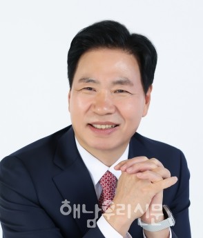 현산출신 김상균씨가 36표차로 북광주새마을금고 이사장에 당선됐다.