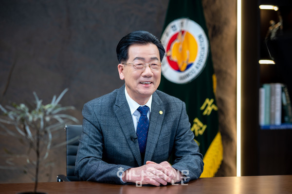 전국한우협회 민경천 회장이 한우자조금관리위원회 위원장에 다시 입성한다.