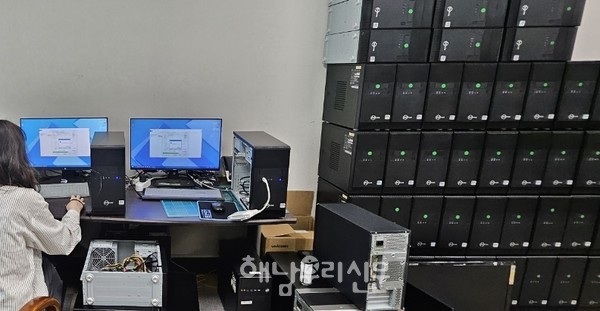 해남군이 정보소외계층을 대상으로 사랑의 PC 보급 신청을 받는다.