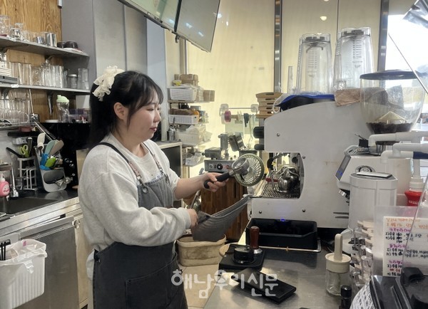 ‘미니데이카페’는 해남형 청년창업 지원사업으로 청년가게로 자리잡아가고 있다.