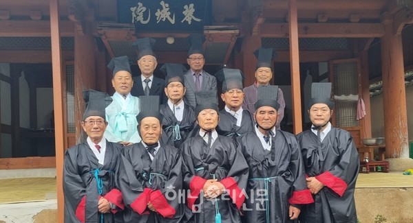 성삼문 등 창녕성씨 6인이 배향된 금성사에서 제향이 봉행됐다.