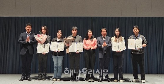 전남도 주관 지적 및 지적재조사에서 민원토지과 이민규·이해성 주무관이 최우수상을 수상했다.