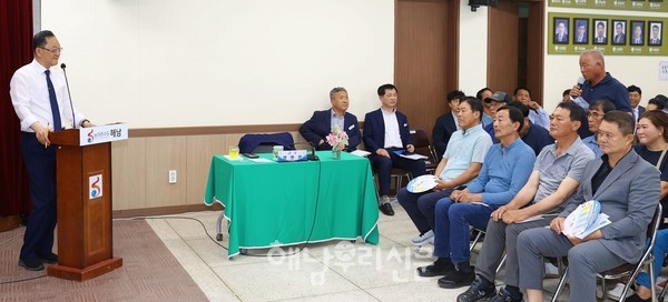 명현관 군수가 지난 7월7일 화원면을 시작으로 읍·면 순회 공감투어를 이어가고 있다.