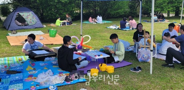 녹우당 어린이 그림그리기대회 공모전이 10월10일까지 열린다.(지난해 대회)