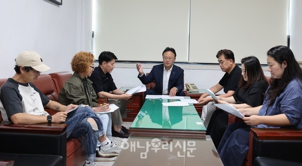 찾아가는 저널리즘 특강에서 구자형 대표이사는 언론인의 다양한 네트워크가 독점 기사 보도율을 높인다고 강조했다.