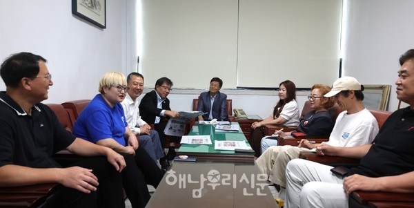 해남우리신문 2025년 제3차 독자위원회 모임이 지난 9월29일 해남우리신문 회의실에서 열렸다.  